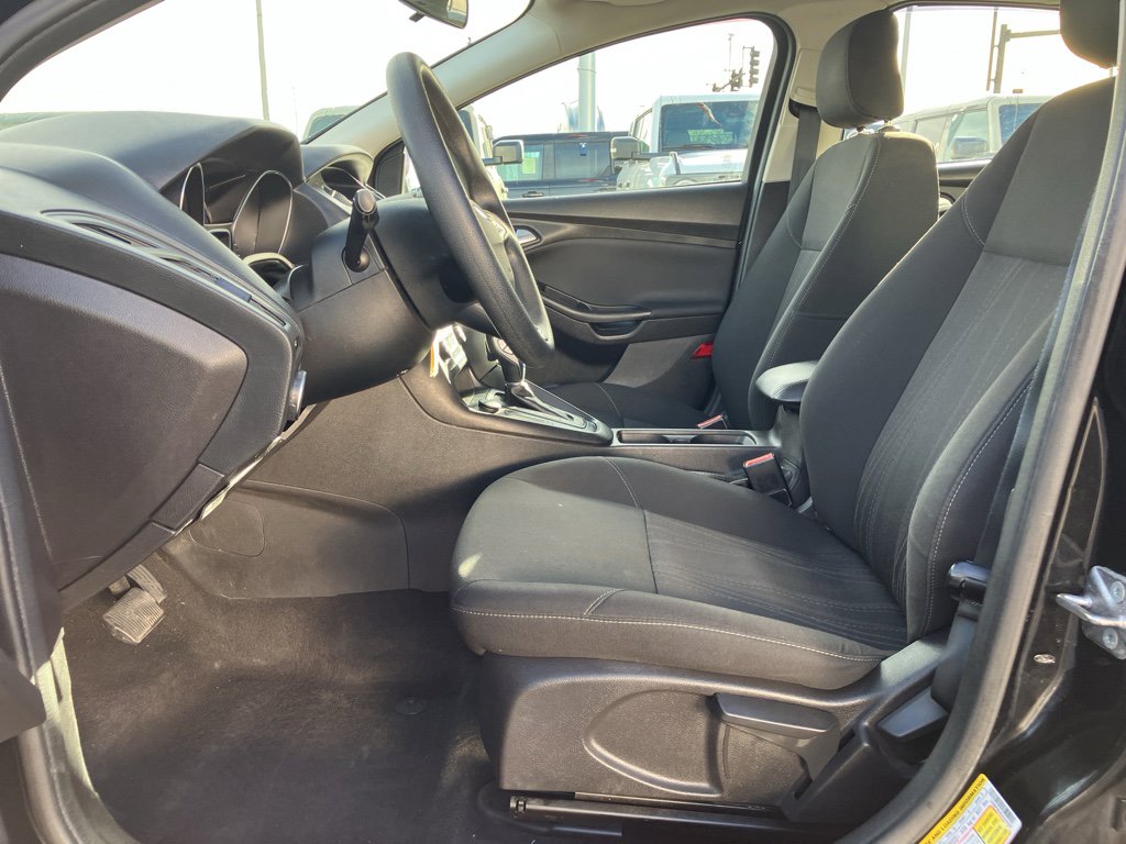 Used 2018 Ford Focus SE image 26