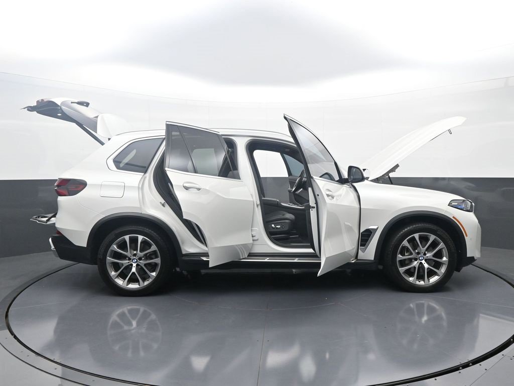 Used 2025 BMW X5 xDrive40i image 45