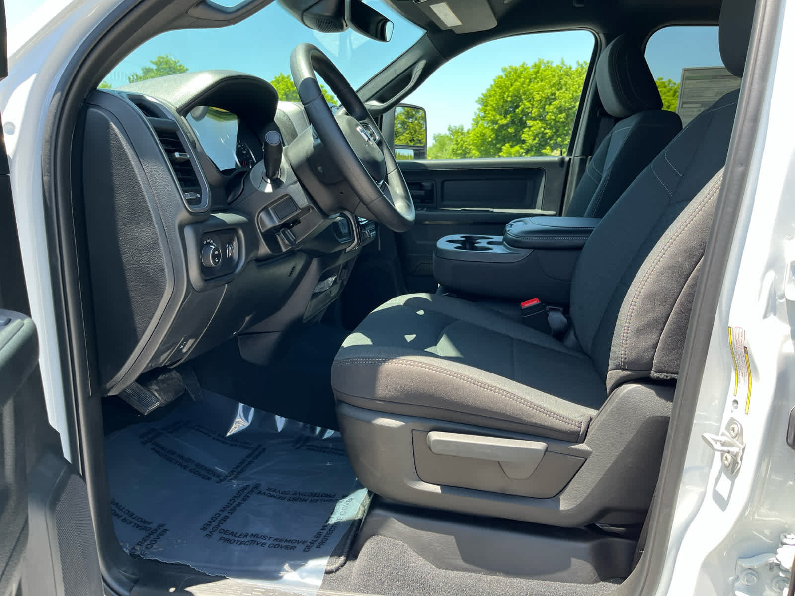 New 2026 RAM 3500 Tradesman AWD/4WD image 10