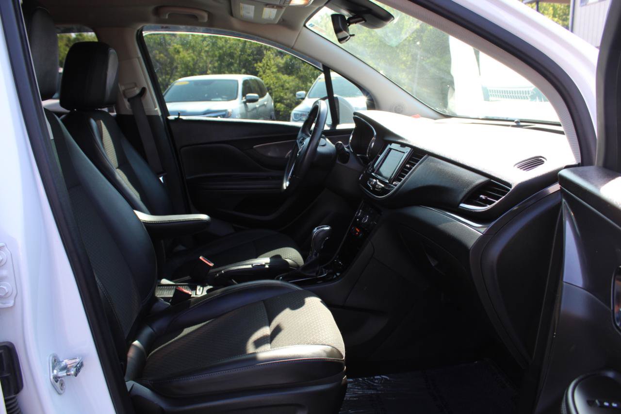 Used 2024 Buick Encore GX Preferred FWD image 11