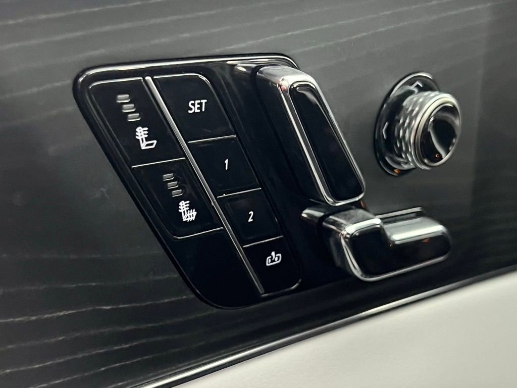 Used 2024 Cadillac Lyriq Sport image 19