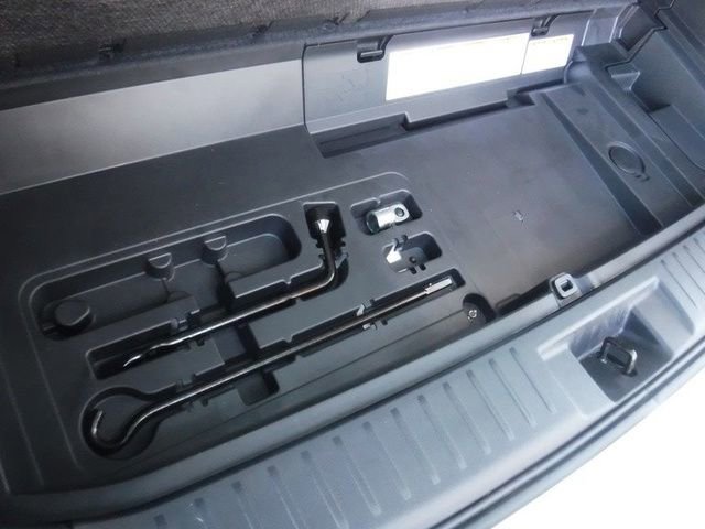 Used 2023 Toyota Highlander XLE image 47