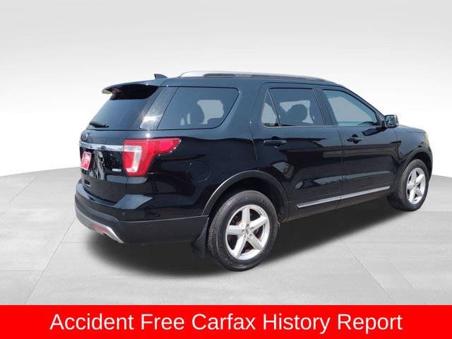 Used 2017 Ford Explorer XLT w/ Equipment Group 202A image 6