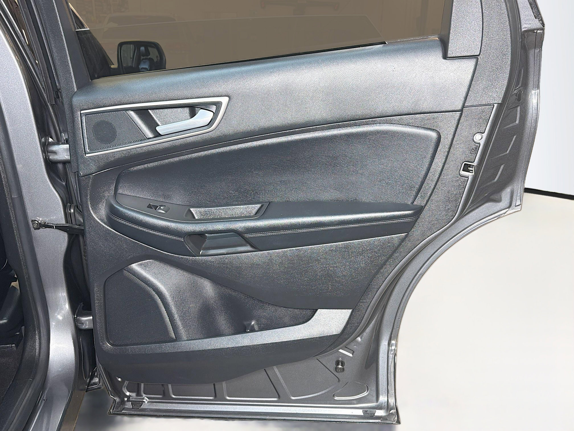 Used 2022 Ford Edge SEL image 29