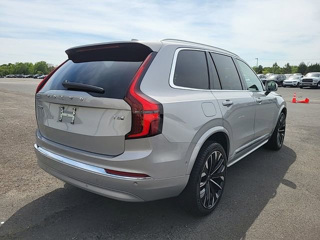 Certified 2025 Volvo XC90 T8 Ultra AWD/4WD image 4