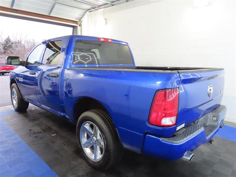 Used 2017 RAM 1500 Express AWD/4WD image 10