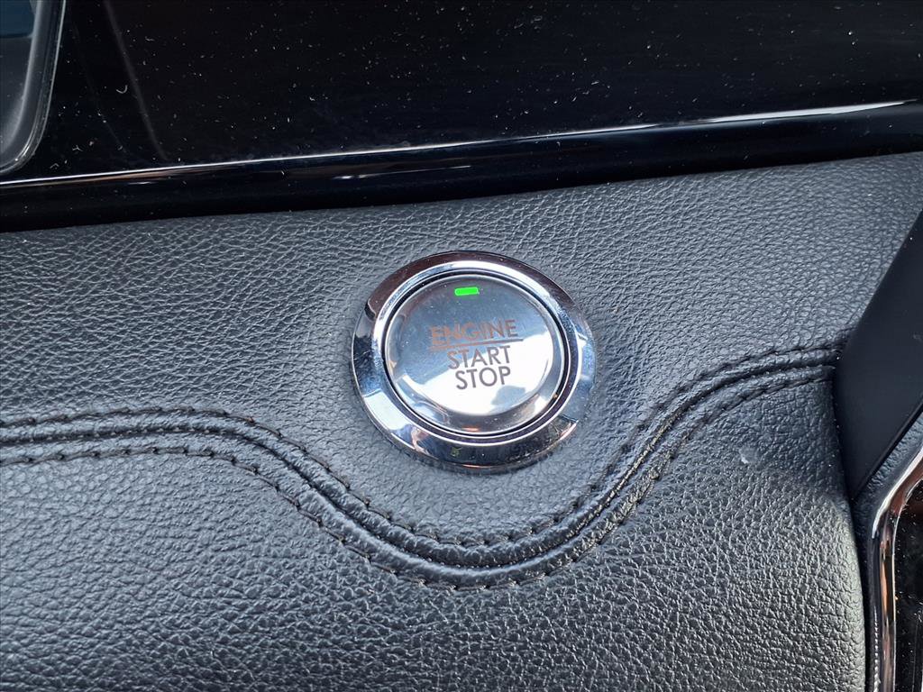 Used 2023 Lincoln Navigator Reserve image 11