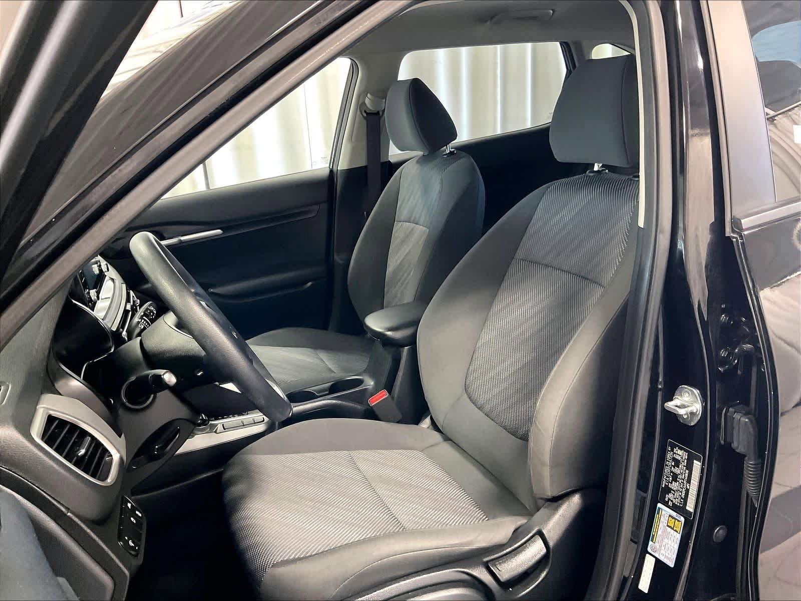 Used 2023 Kia Seltos LX AWD/4WD image 10