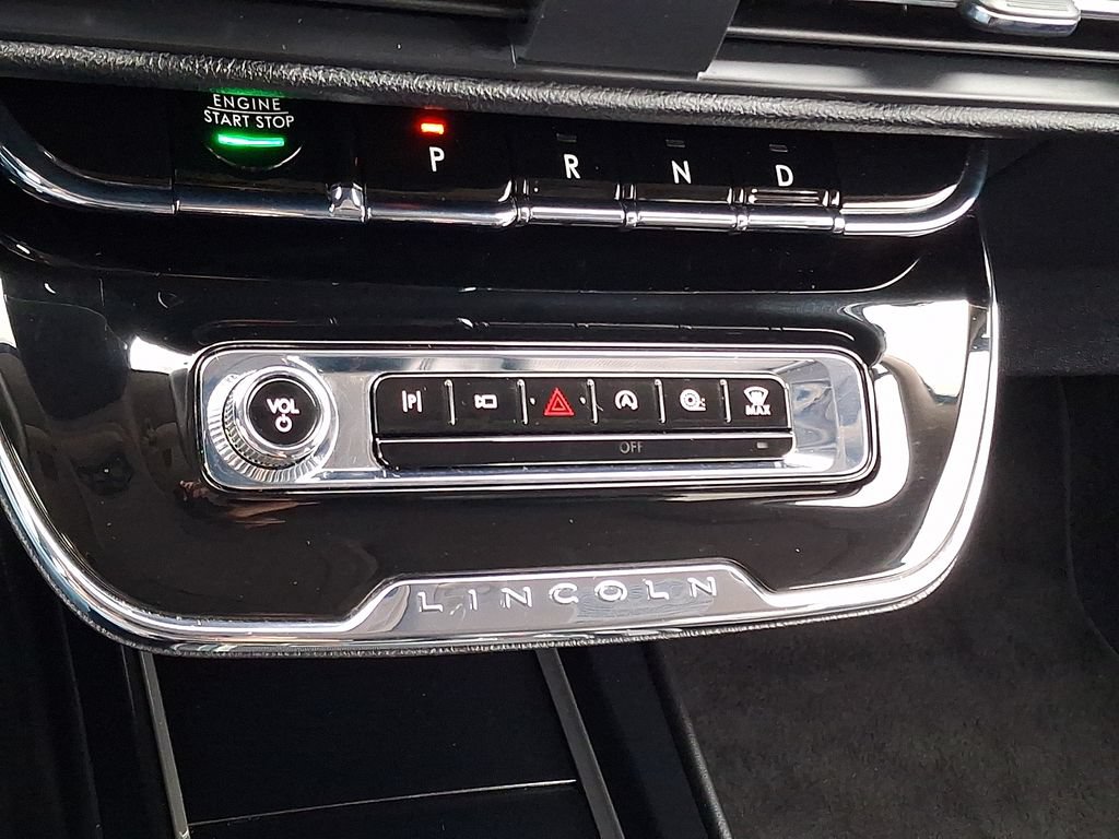 Certified 2023 Lincoln Corsair AWD w/ Equipment Group 101A image 23