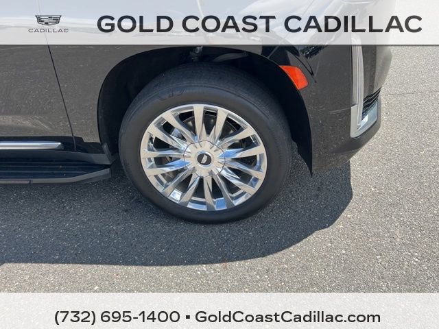 Used 2023 Cadillac Escalade ESV Premium Luxury AWD/4WD image 6