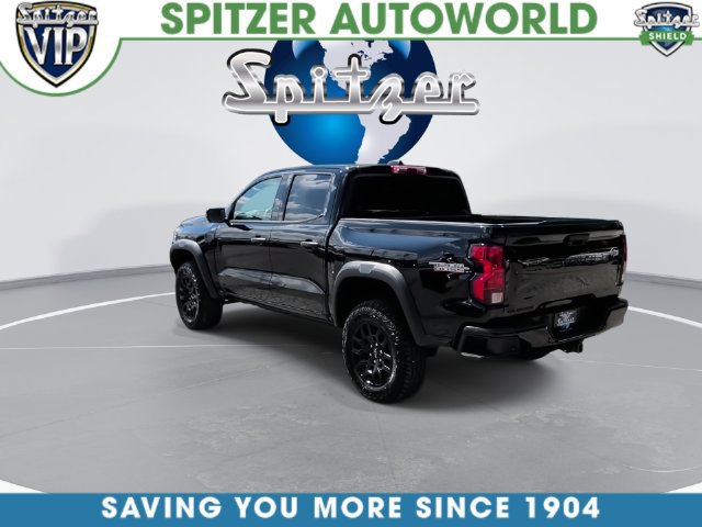 Used 2023 Chevrolet Colorado Trail Boss w/ Technology Package AWD/4WD image 12