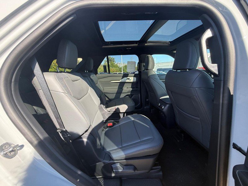 New 2027 Ford Explorer Active w/ Active Comfort Package AWD/4WD image 15