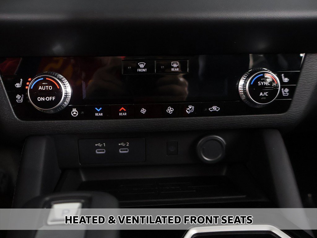 New 2026 Mitsubishi Outlander SEL image 9