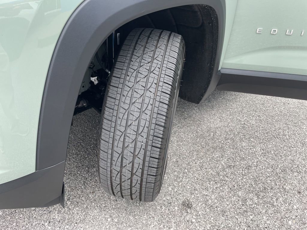 New 2026 Chevrolet Equinox LT w/ Safety and Technology Package image 95