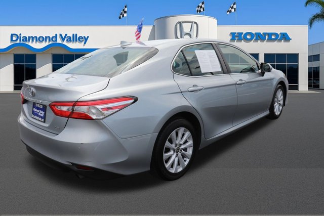 Used 2020 Toyota Camry LE image 6