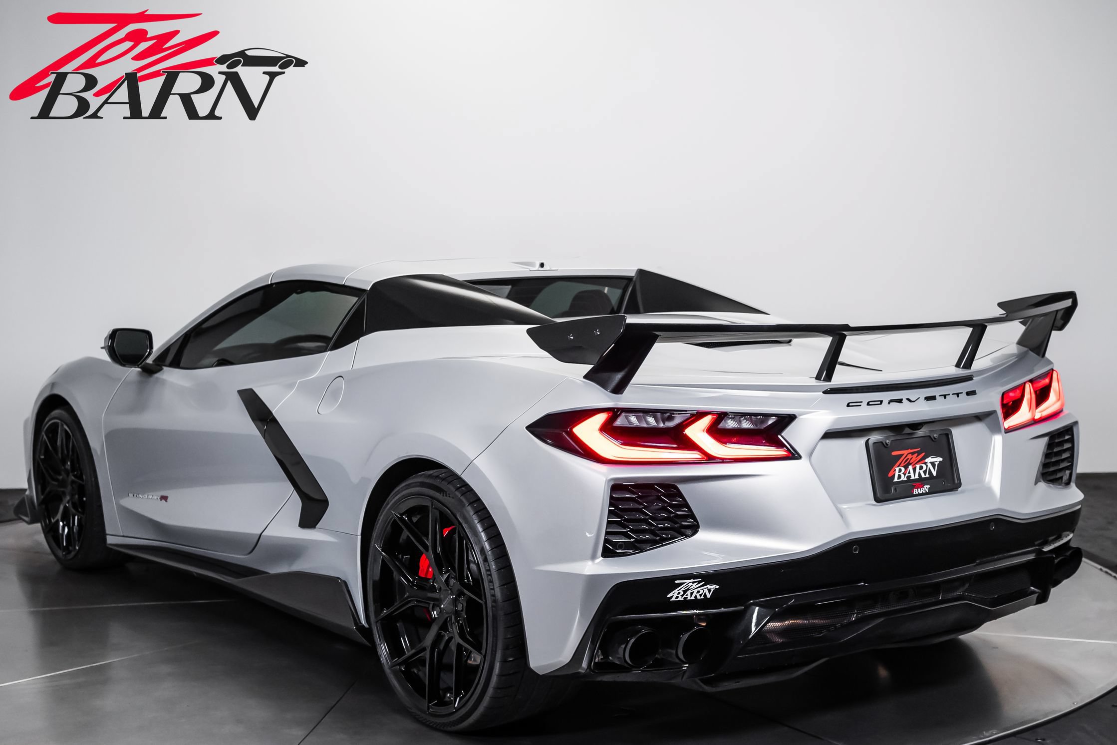 Used 2021 Chevrolet Corvette Stingray Premium Conv w/ Z51 Performance Package RWD image 11