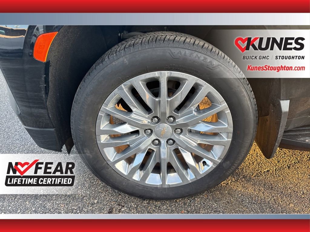 Used 2024 Chevrolet Suburban Premier image 16