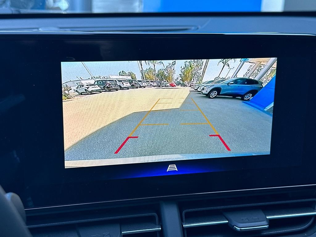 New 2026 Chevrolet Trax LT w/ Midnight Edition image 18