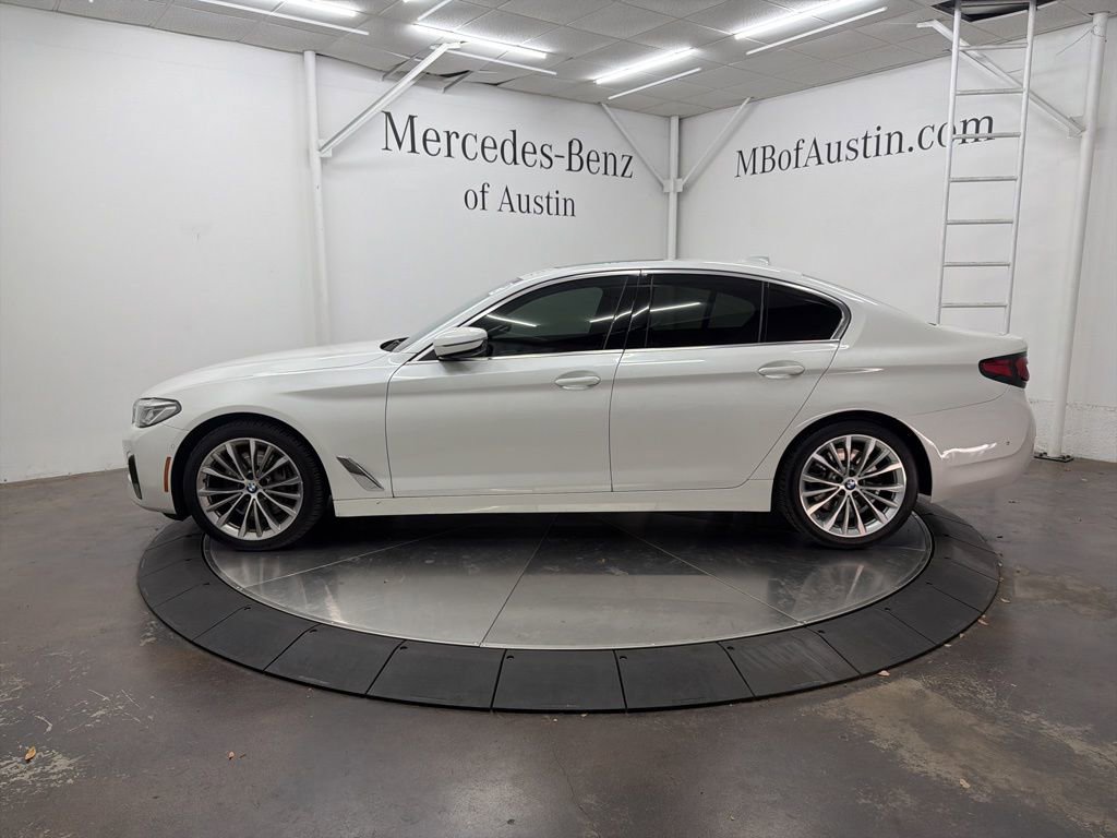 Used 2021 BMW 540i w/ Premium Package image 4
