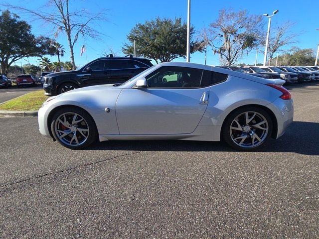 Used 2017 Nissan 370Z w/ Sport Package image 5