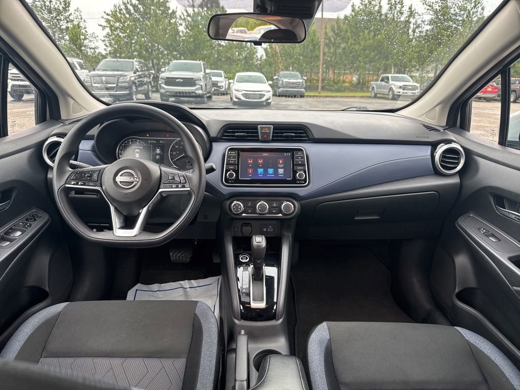 Used 2024 Nissan Versa SV FWD image 2