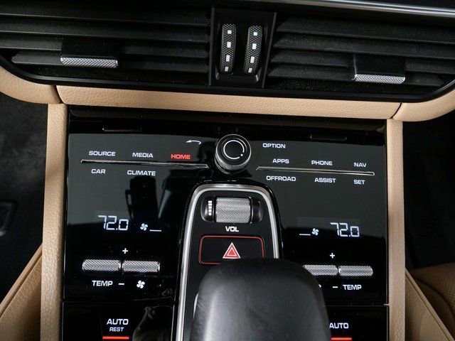 Used 2023 Porsche Cayenne image 15
