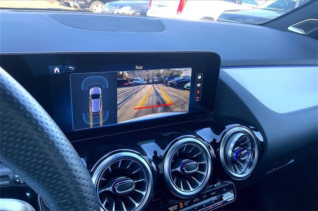 Used 2025 Mercedes-Benz GLA 35 AMG 4MATIC image 23