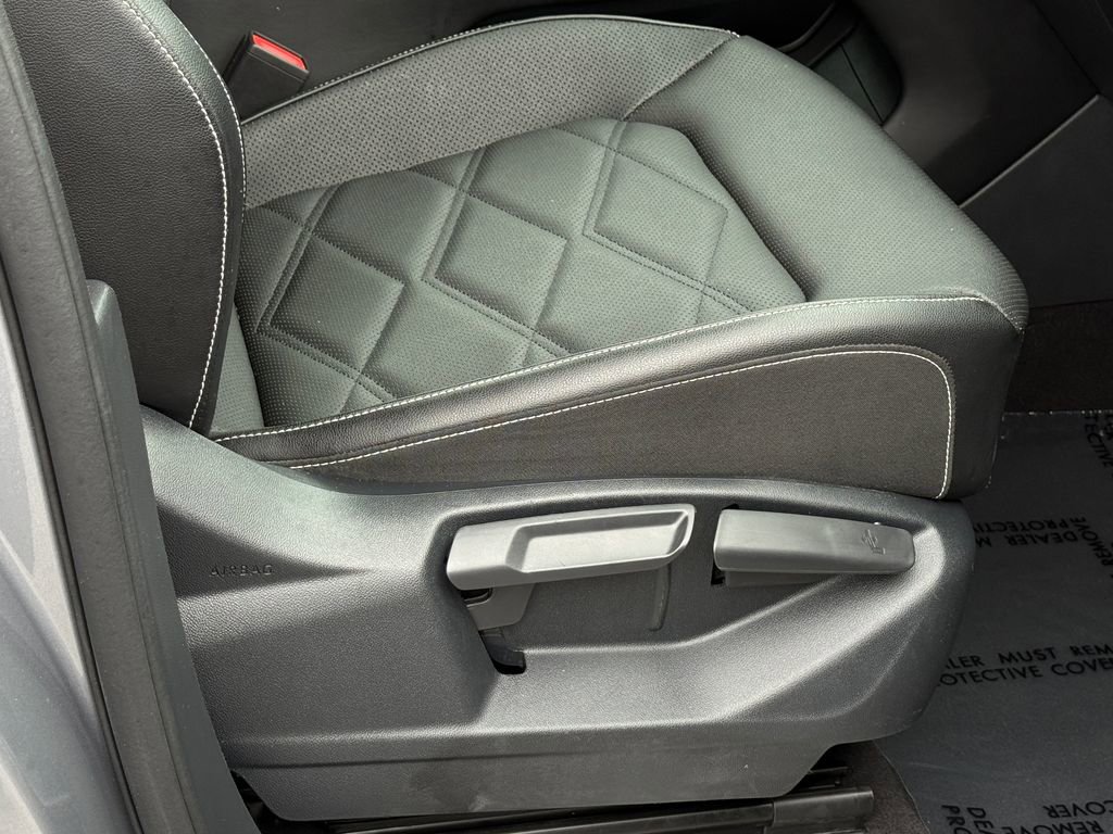 Used 2024 Volkswagen Atlas SE image 11