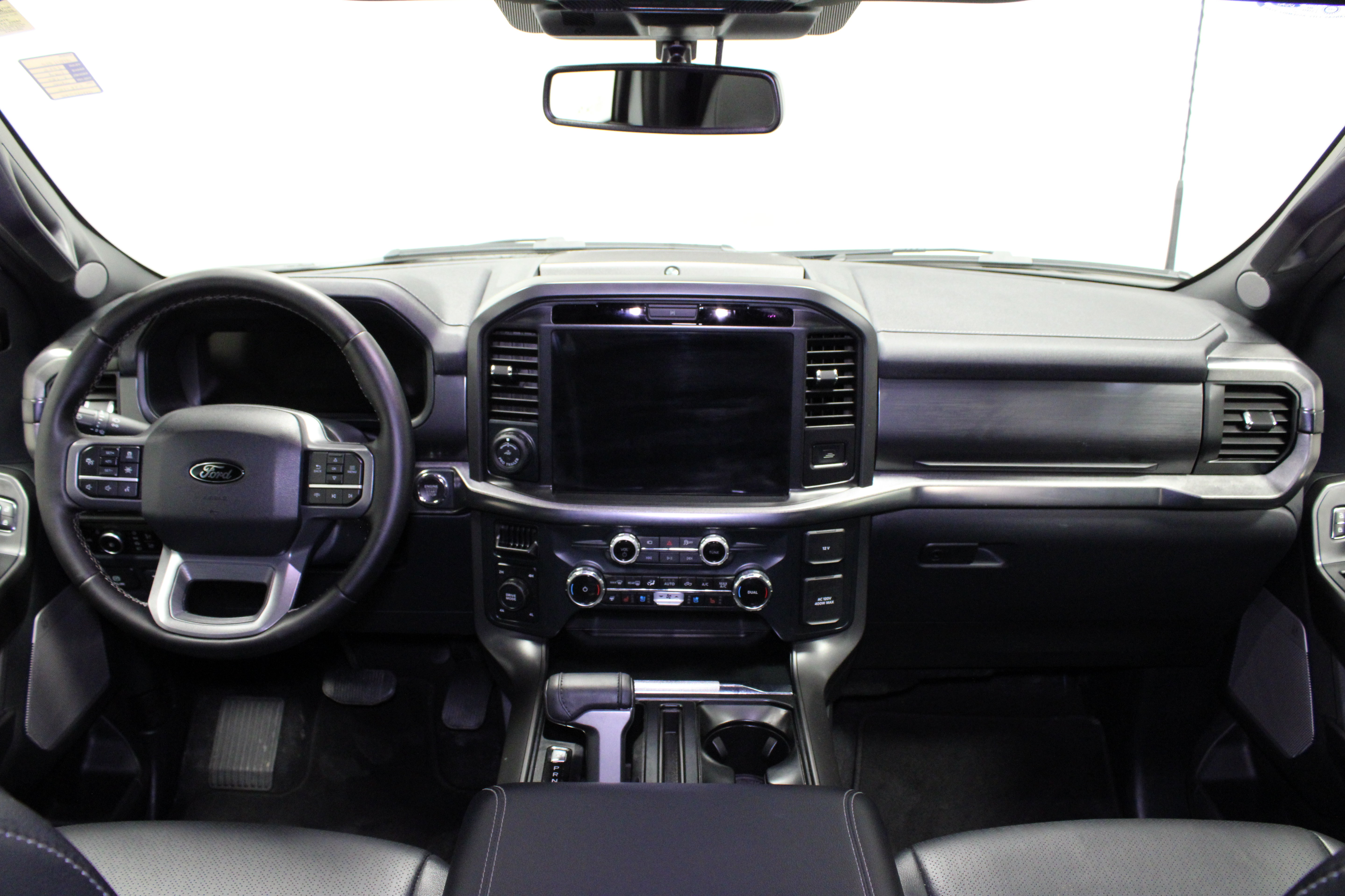 Used 2025 Ford F150 Lariat AWD/4WD image 30