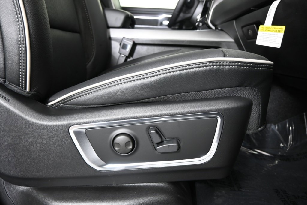 New 2026 RAM 1500 Laramie w/ Night Edition image 15