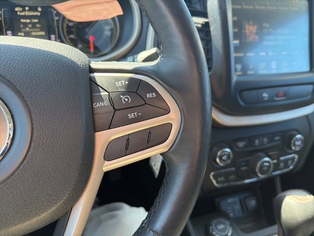 Used 2017 Jeep Cherokee Latitude w/ True North Edition AWD/4WD image 35