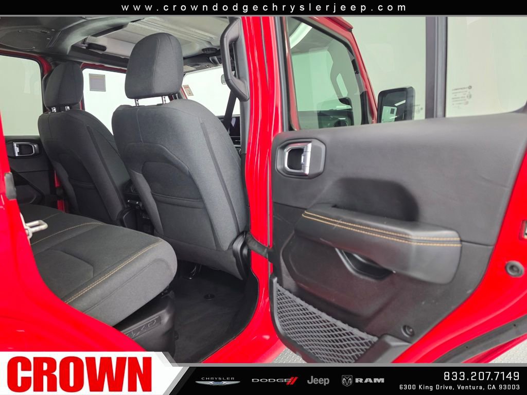 Used 2024 Jeep Wrangler Unlimited Sahara image 16