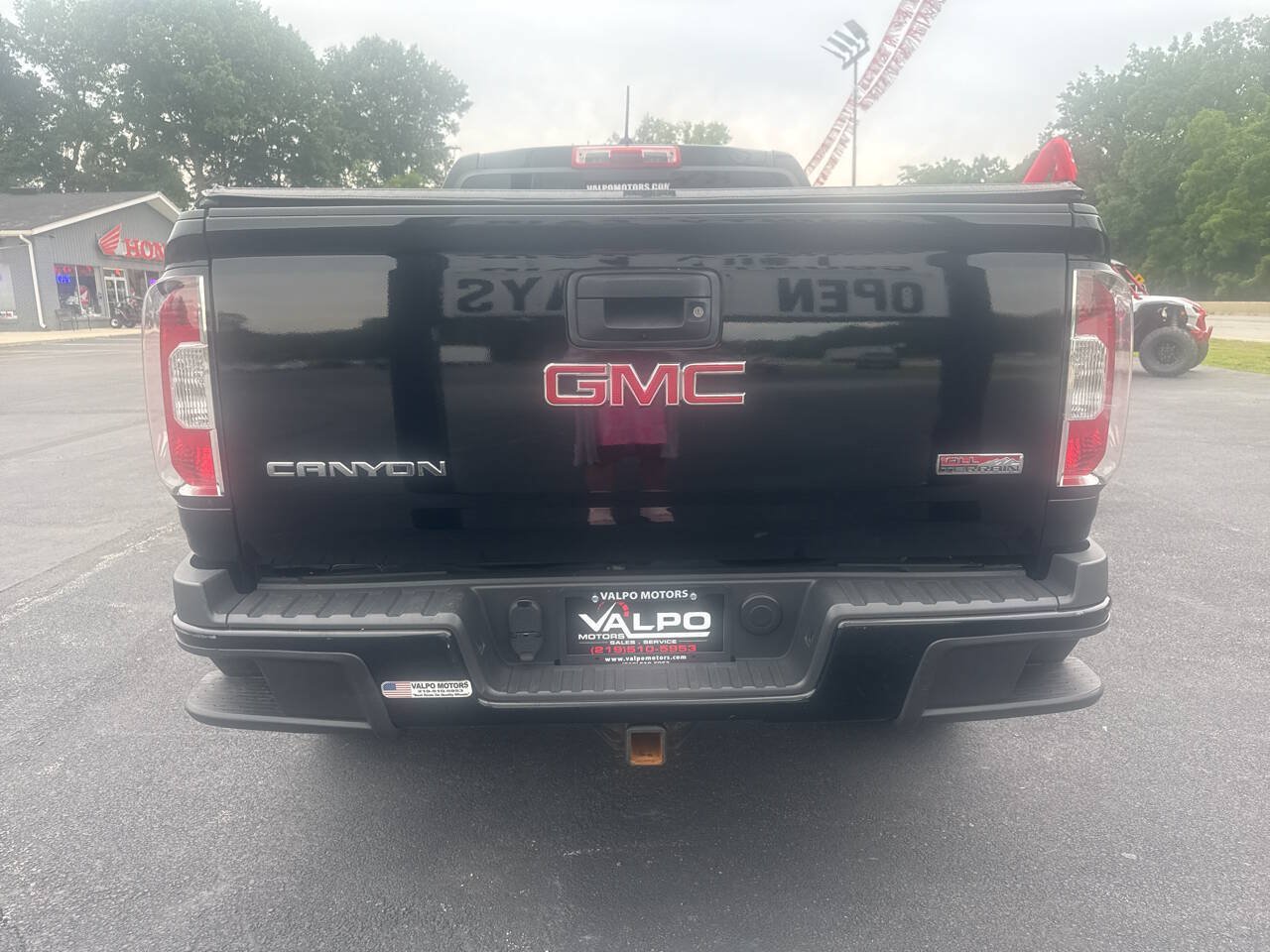 Used 2017 GMC Canyon SLE w/ All Terrain X Package AWD/4WD image 12