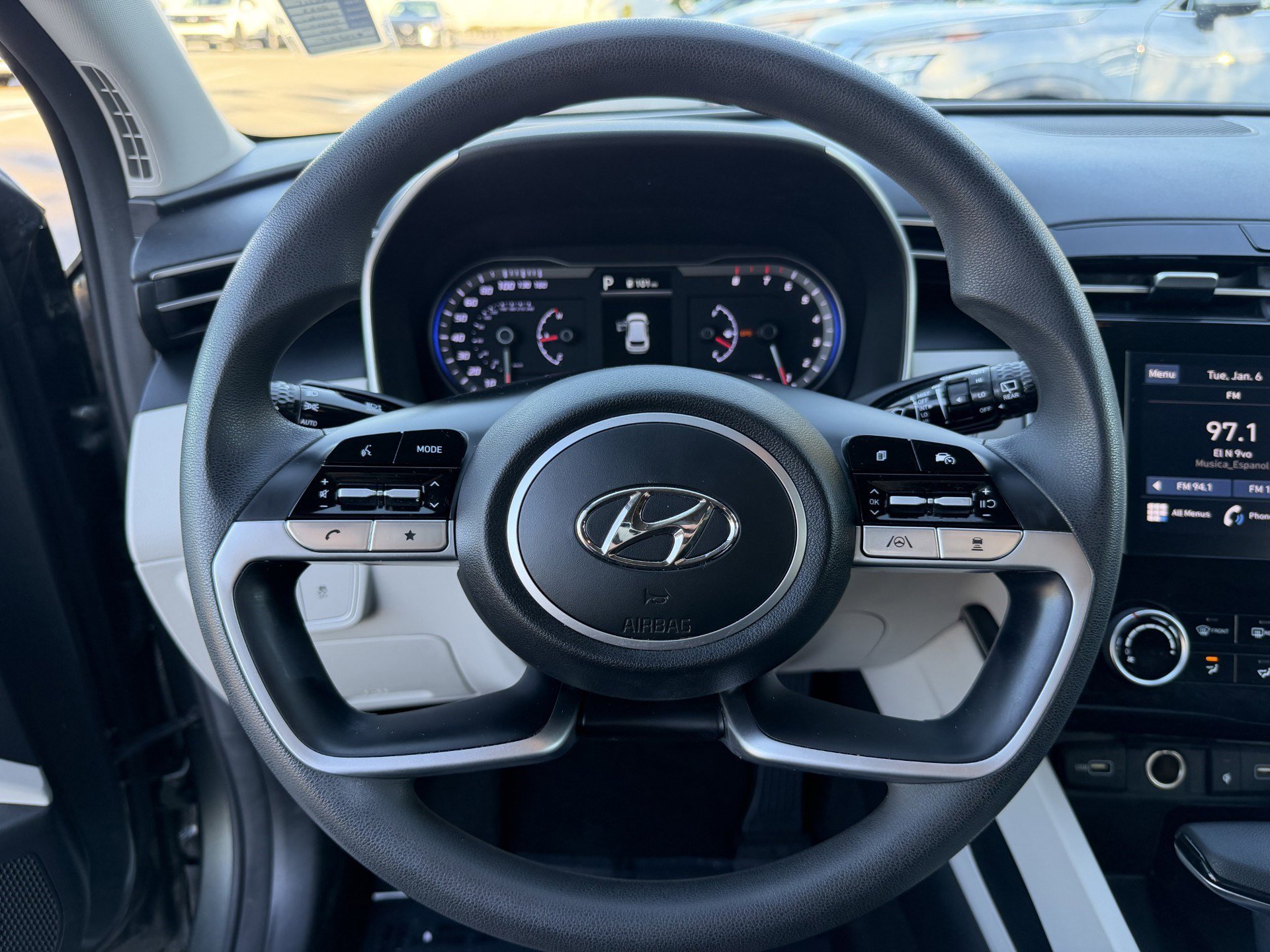 Used 2023 Hyundai Tucson SEL image 11