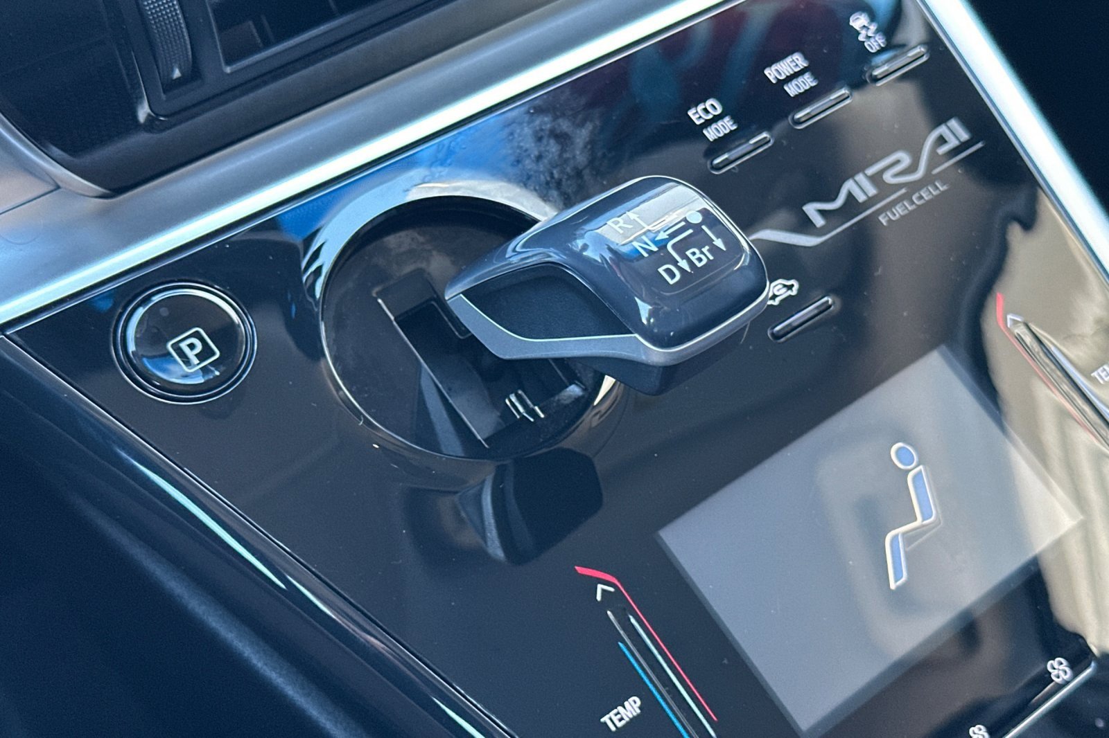 Used 2018 Toyota Mirai image 22