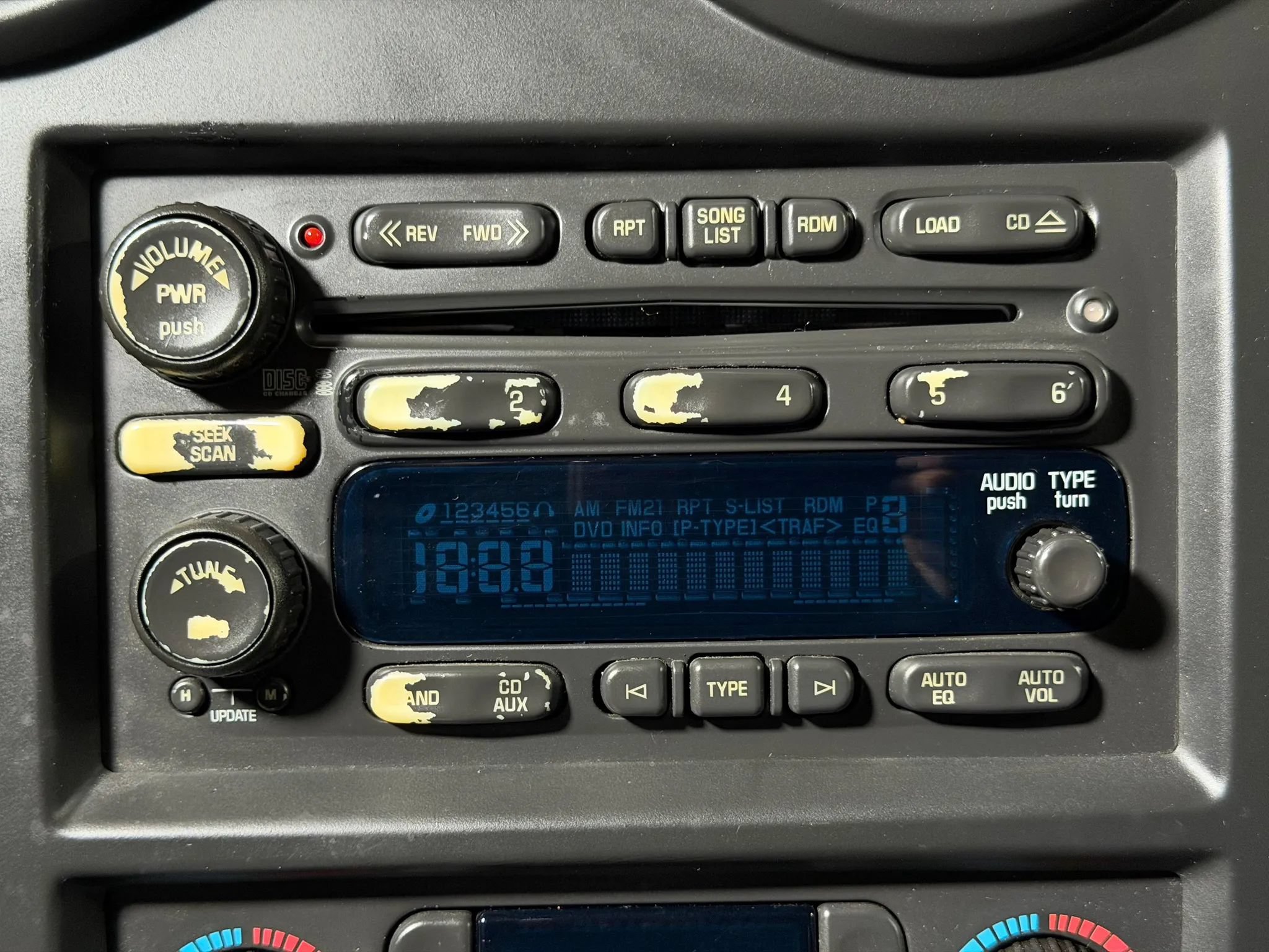 Used 2005 HUMMER H2 w/ Preferred Equipment Group AWD/4WD image 9