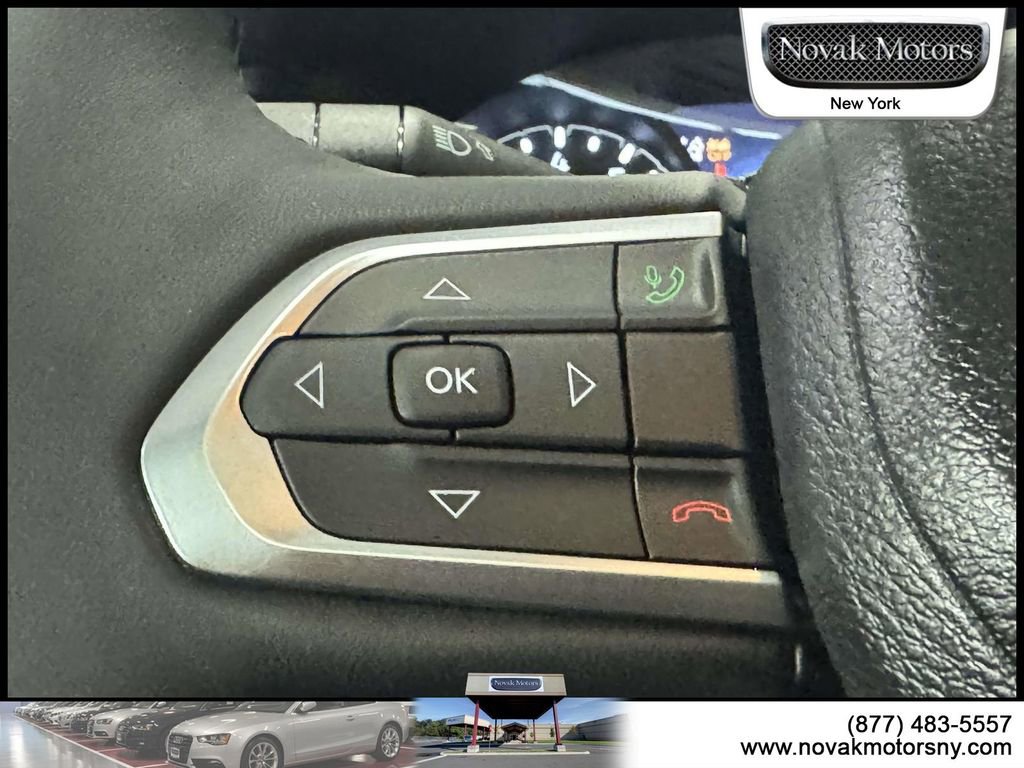 Used 2023 Jeep Compass Latitude w/ Sun and Sound Group image 17