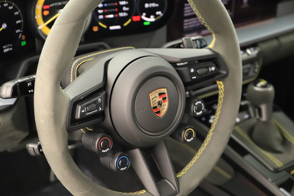 Used 2025 Porsche 911 GT3 RS RWD image 16