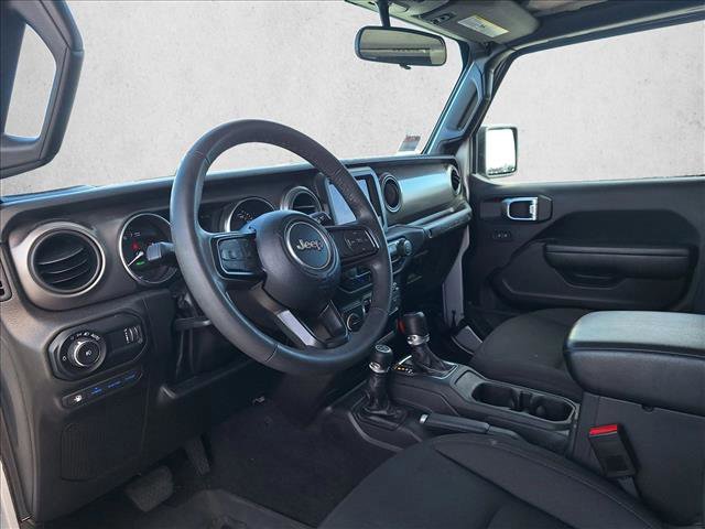 Used 2023 Jeep Wrangler Unlimited image 9