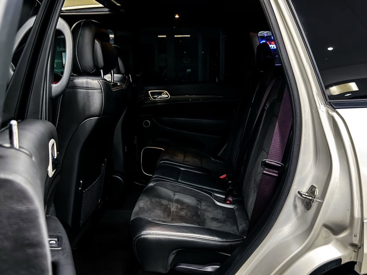 Used 2021 Jeep Grand Cherokee Trackhawk image 33