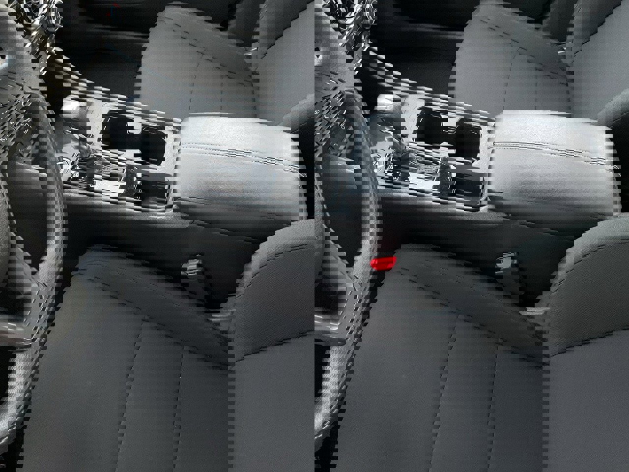 Used 2025 Nissan Sentra S image 35