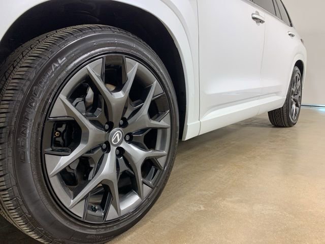 Used 2026 Lexus TX 500h AWD w/ Technology Package image 2