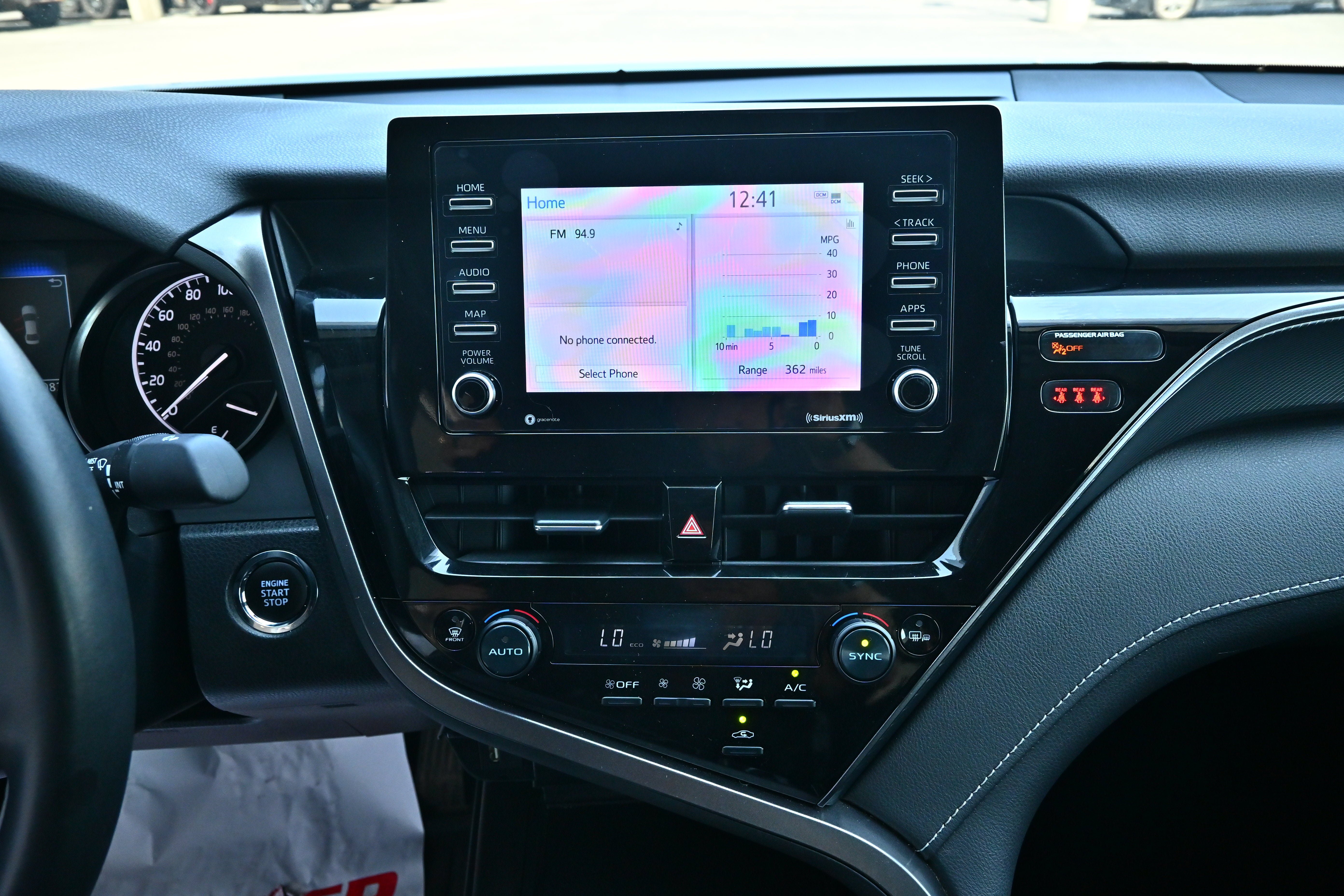 Used 2024 Toyota Camry SE w/ Convenience Package FWD image 15