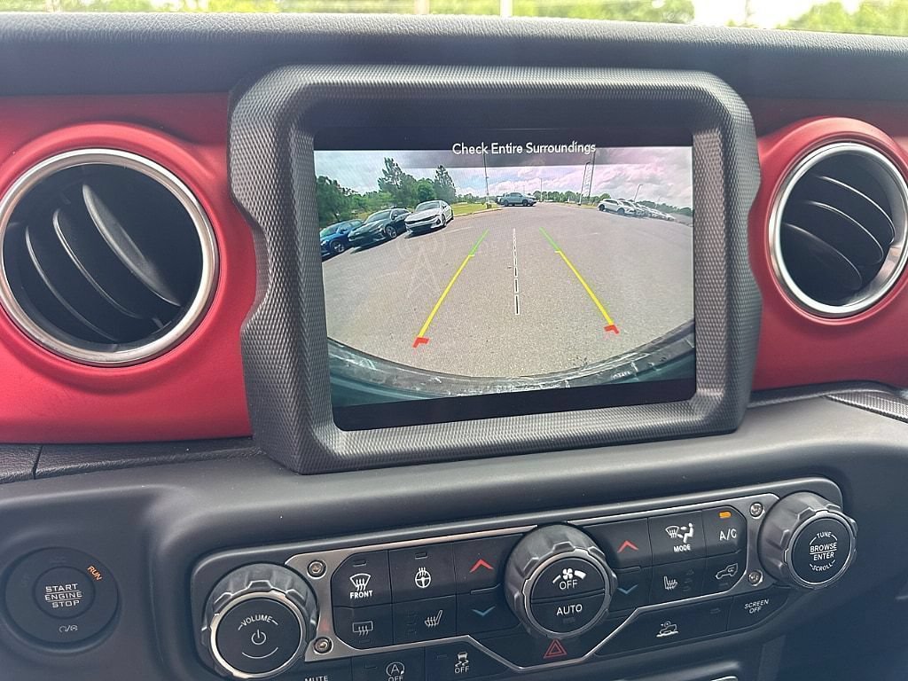 Used 2021 Jeep Wrangler Unlimited Rubicon AWD/4WD image 17