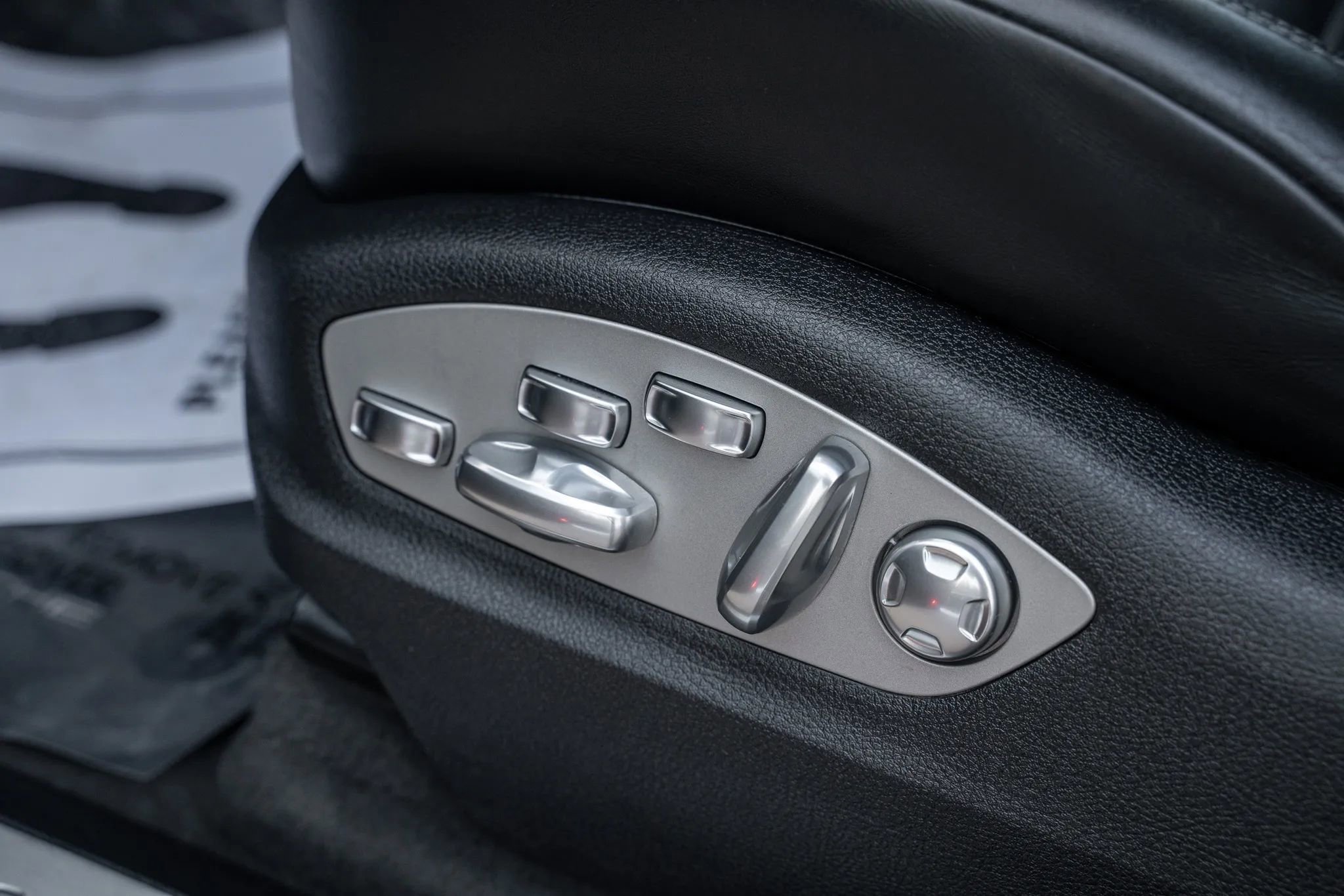 Used 2020 Porsche Macan S image 17