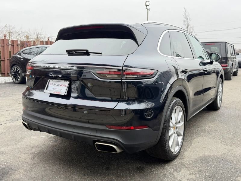 Used 2019 Porsche Cayenne AWD/4WD image 5