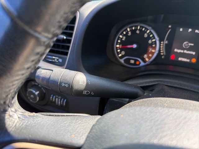 Used 2016 Jeep Renegade Latitude FWD image 33