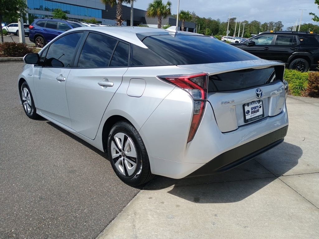 Used 2018 Toyota Prius Two FWD image 7