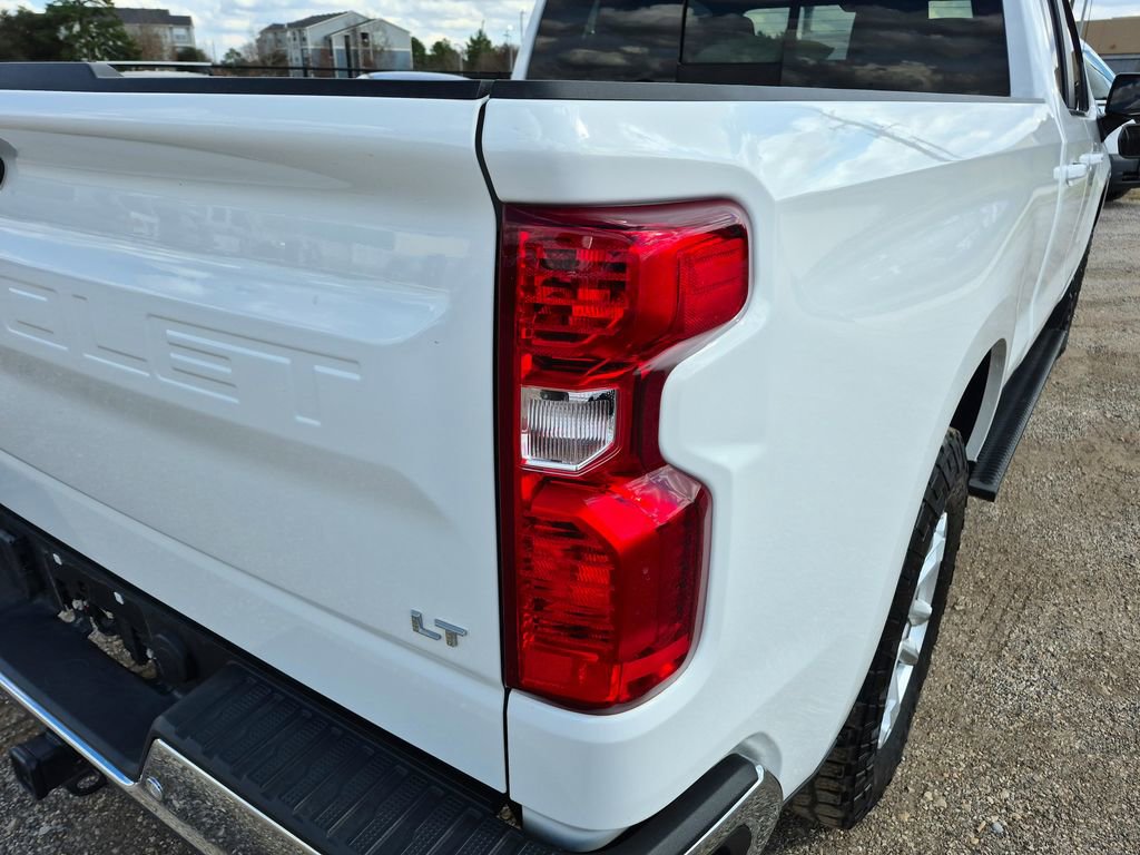 Used 2022 Chevrolet Silverado 1500 LT w/ Z71 Off-Road Package image 11