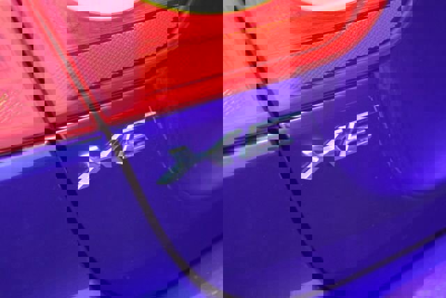 Used 2017 Jaguar XE Premium image 9